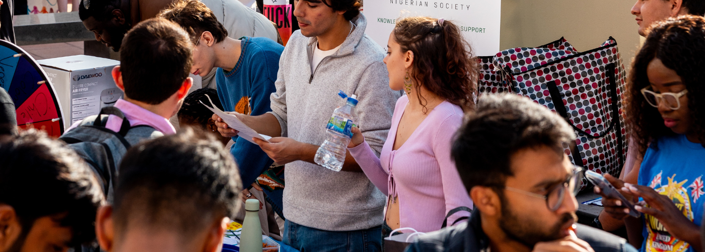 essex students at essex su freshers fair
