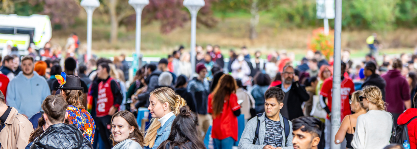 essex students at essex su freshers fair