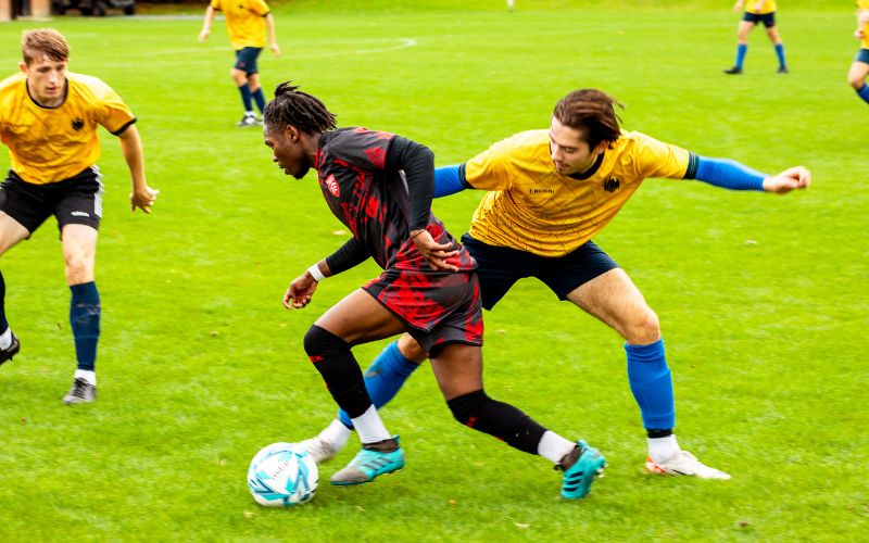 Essex Blades Mens football tackle