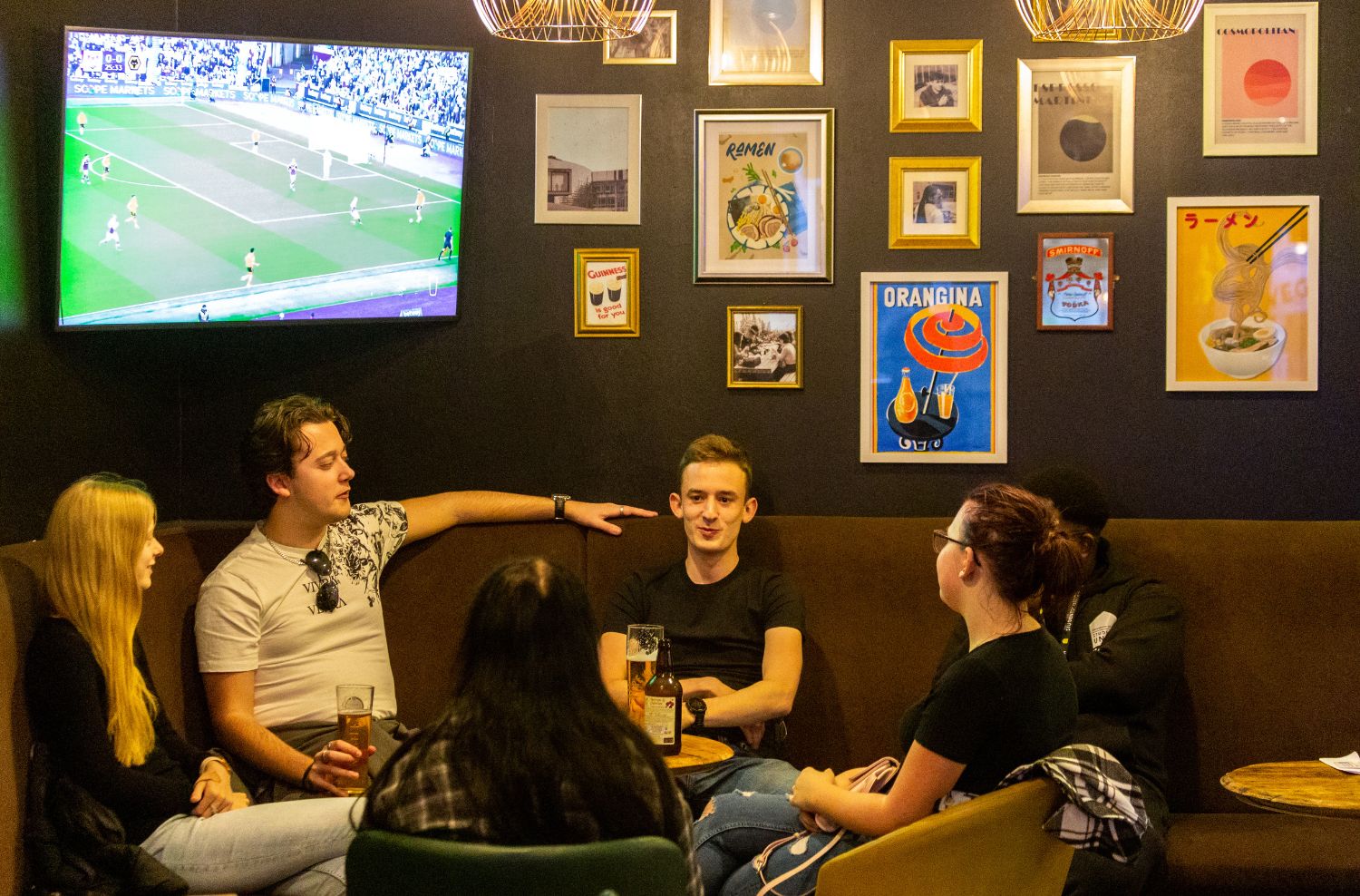Essex Students sat in the SU Bar
